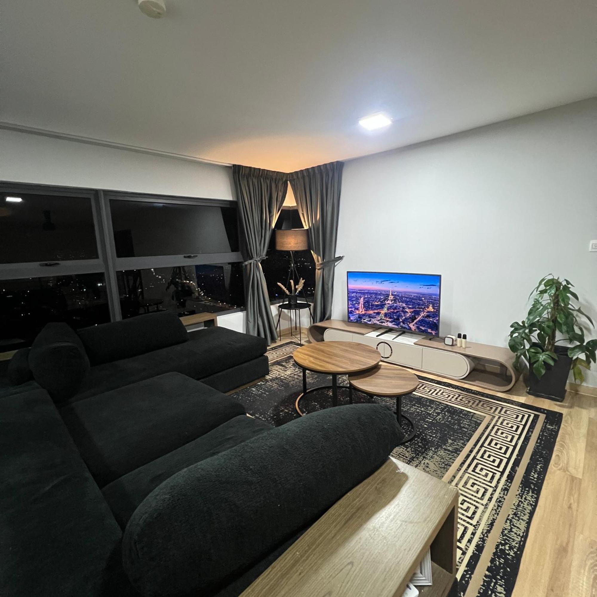Pangsapuri Arte Cheras 3 Bed 2king Bed 2 Queen Bed ,8 Pex *