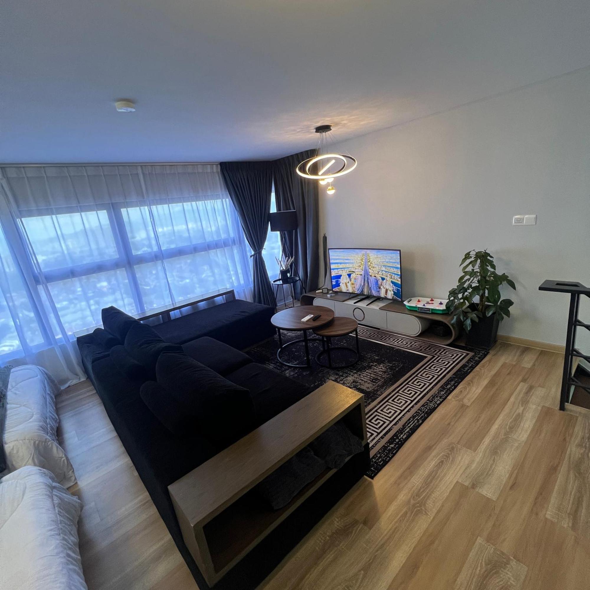 Arte Cheras 3 Bed 2king Bed 2 Queen Bed ,8 Pex Pangsapuri Kuala Lumpur